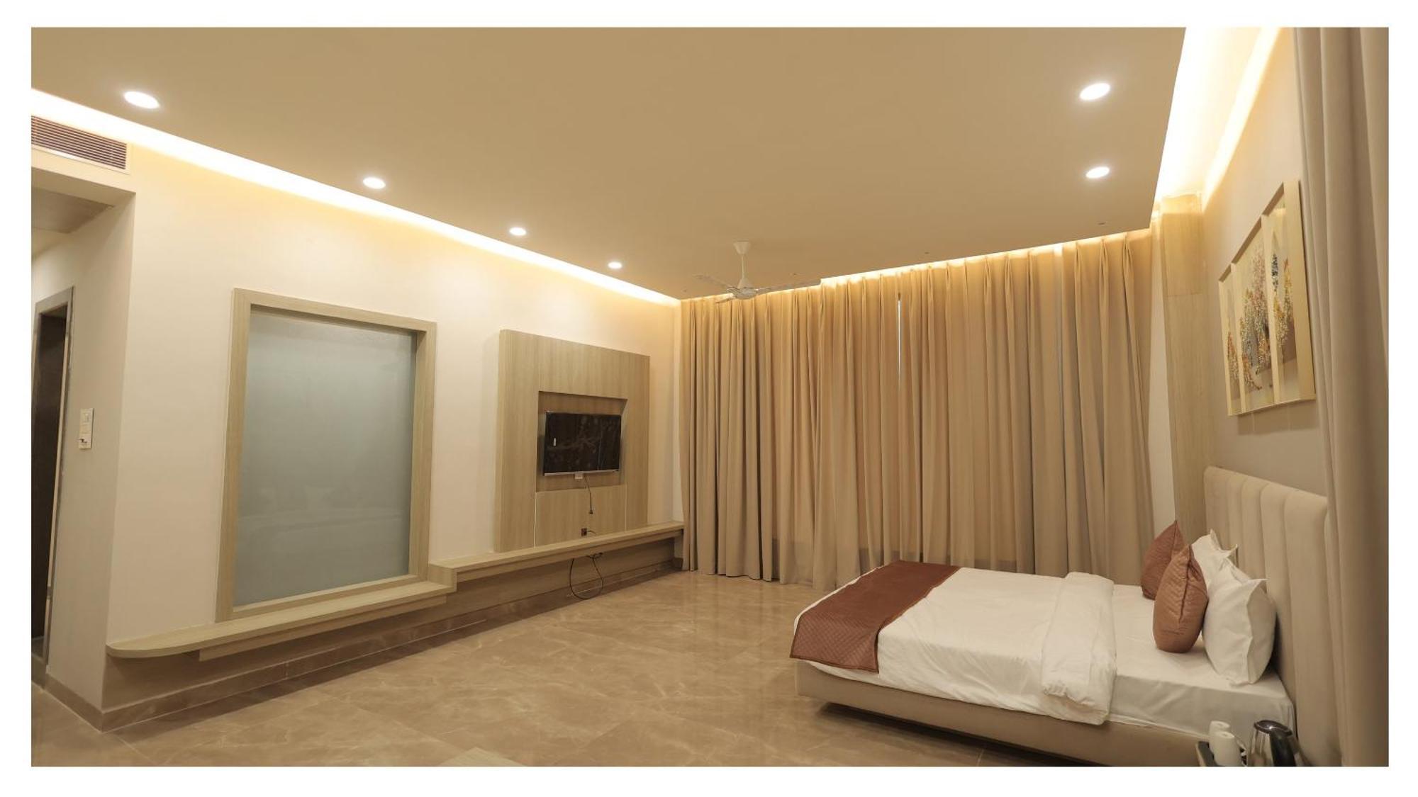 The Riverside Inn Vidisha エクステリア 写真